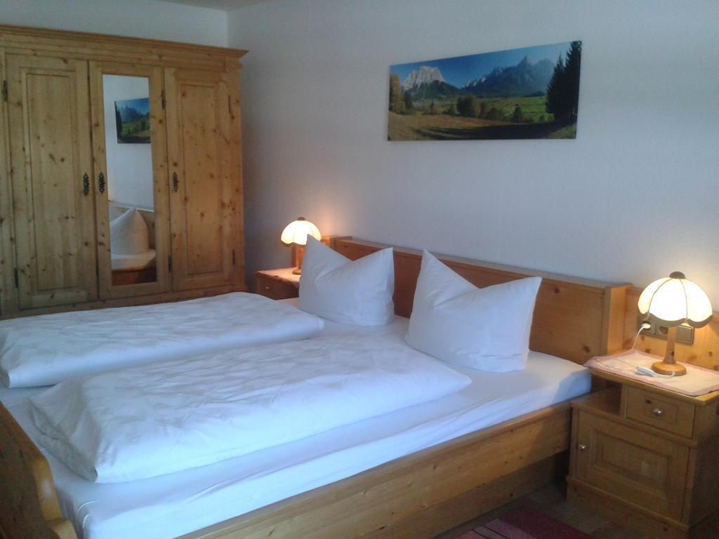 Gaestehaus Attenhauser Unterammergau Bagian luar foto